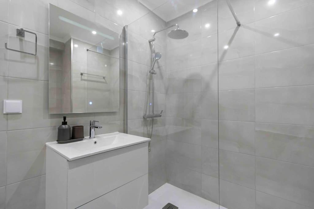 Modern Apartment Beach View Armação de Pêra Esterno foto