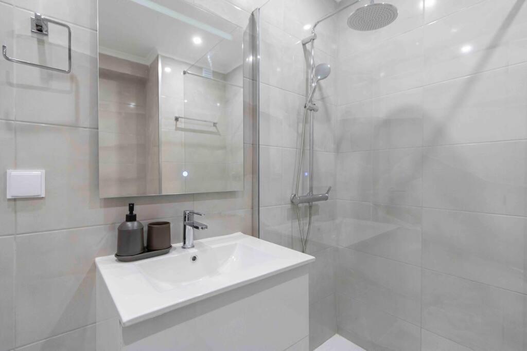 Modern Apartment Beach View Armação de Pêra Esterno foto