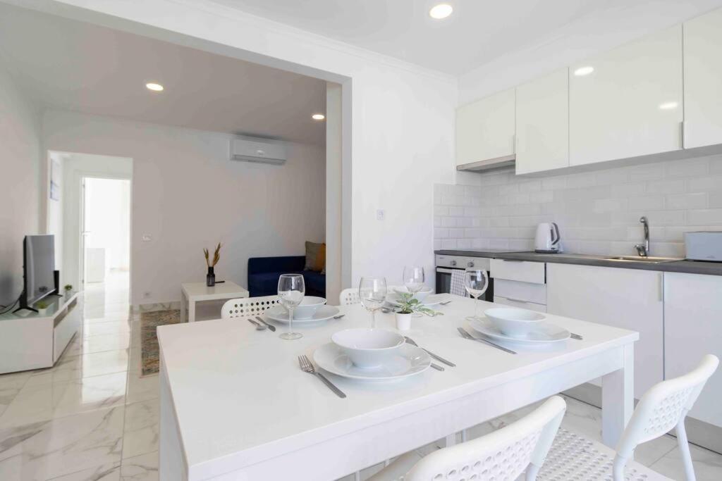 Modern Apartment Beach View Armação de Pêra Esterno foto